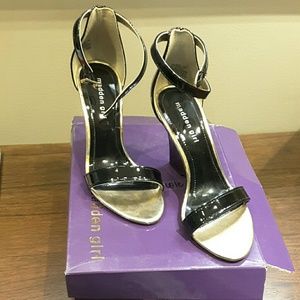 Patent leather wedge